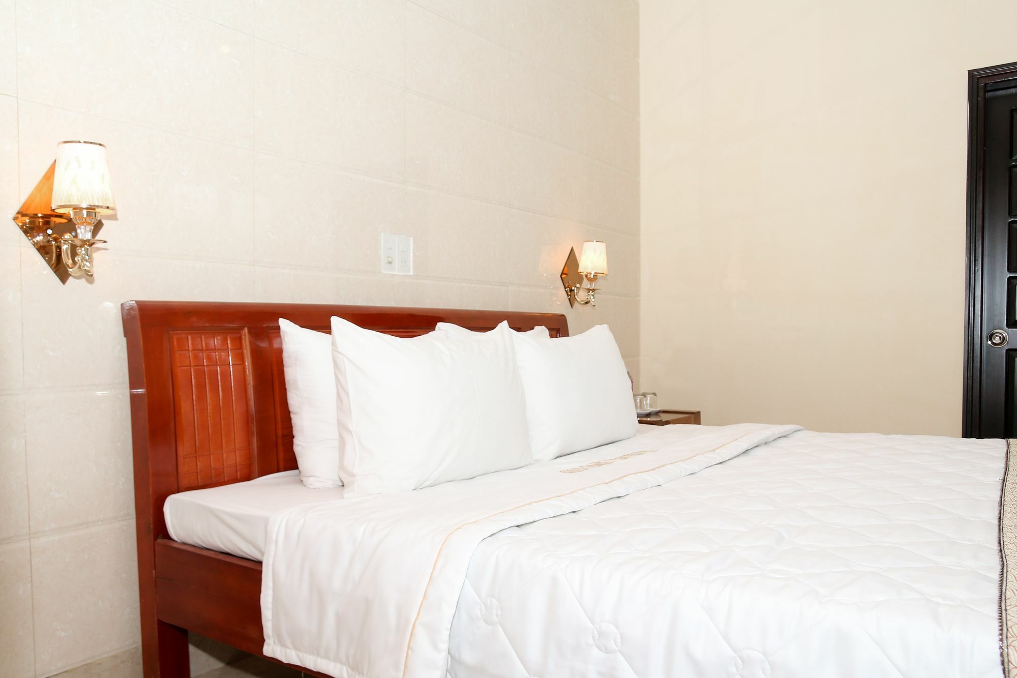 Hue Family Boutique Homestay Bagian luar foto